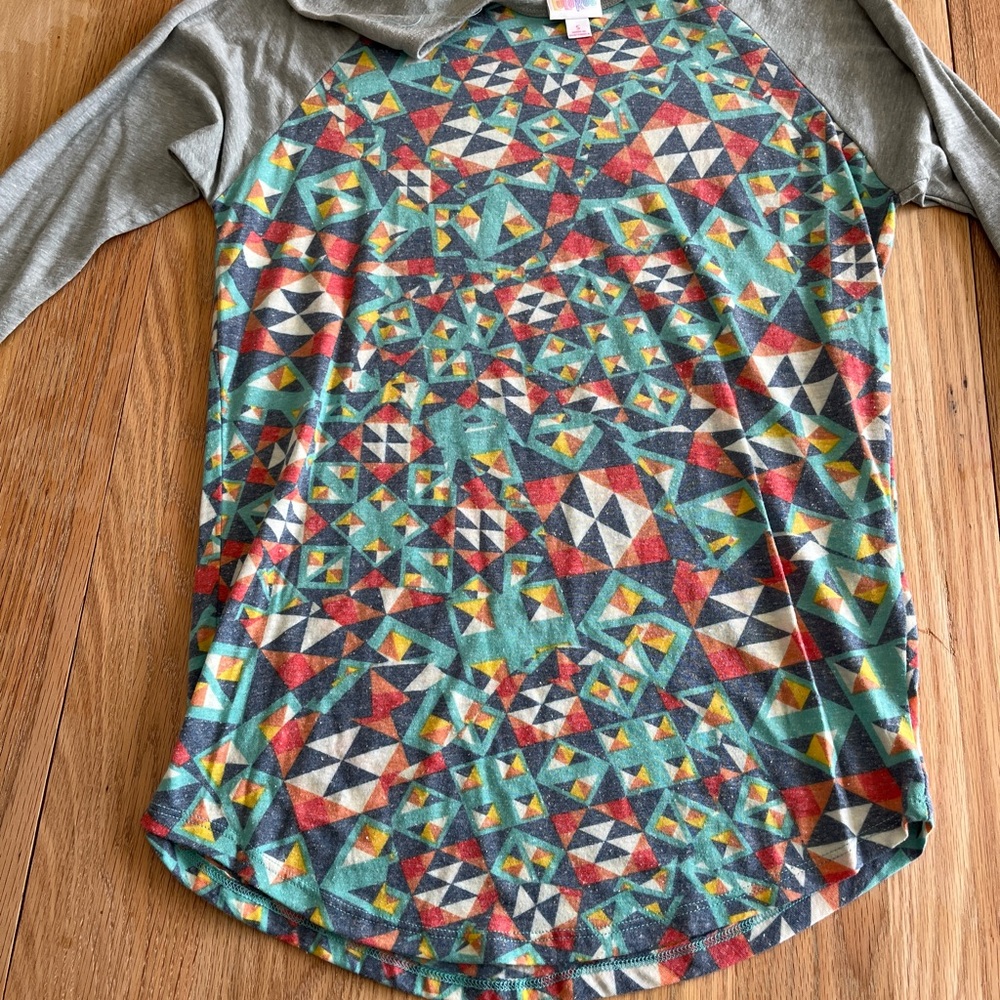 Small Lularoe Randy style tee New with tags. Grey 3/4 length sleeve